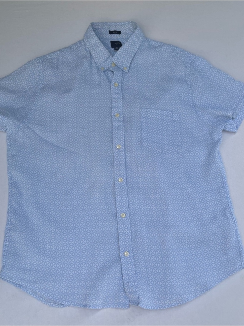 J Crew Men’s Slim Button Down Blue Medalion Print Shirt Collar Pocket Size XL